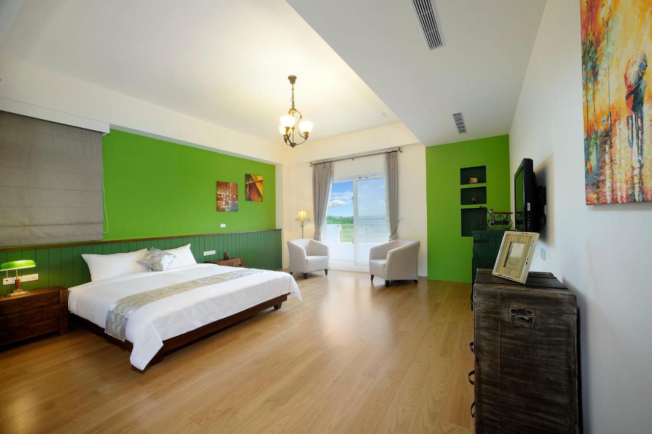 ซันแลกซ์ บีแอนด์บี Apartment Yilan ภายนอก รูปภาพ