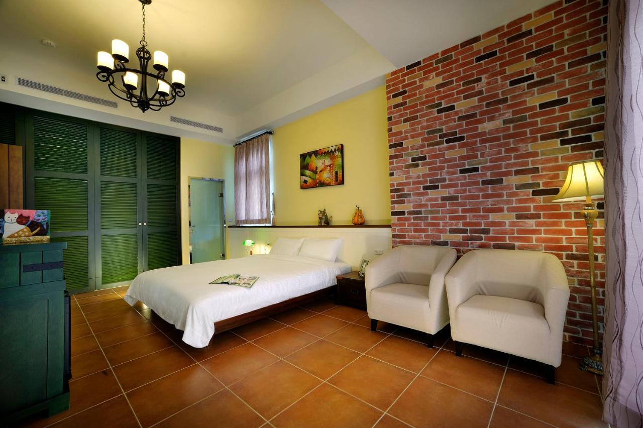 ซันแลกซ์ บีแอนด์บี Apartment Yilan ภายนอก รูปภาพ