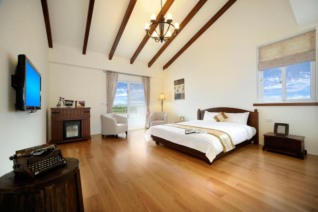 ซันแลกซ์ บีแอนด์บี Apartment Yilan ภายนอก รูปภาพ